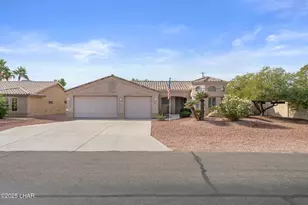 921 Revere Dr, Lake Havasu City, AZ 86406 - Photo 1