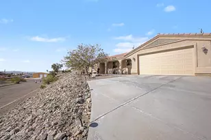 3175 Crestview Dr, Lake Havasu City, AZ 86404 - Photo 1