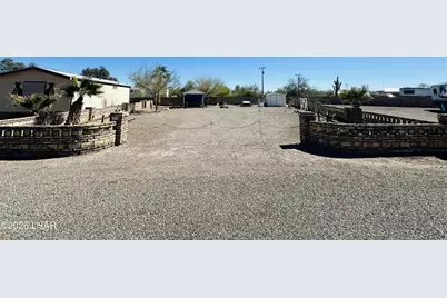 200 N Moon Mountain Ave #29, Quartzsite, AZ 85346 - Photo 1