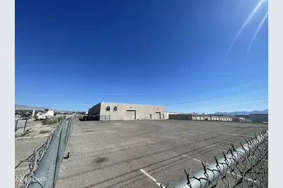 1950 Centers Ave #3, Lake Havasu City, AZ 86403 - Photo 1