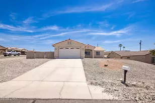 2490 Huntington Dr, Lake Havasu City, AZ 86403 - Photo 1