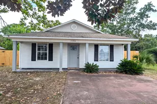 7592 Chablis Cir, Navarre, FL 32566 - Photo 1