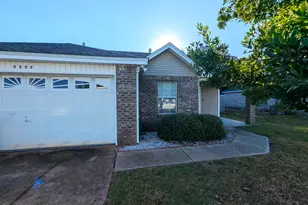 2257 Estate Cir, Navarre, FL 32566 - Photo 1