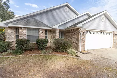2865 Winners Circle Drive, Navarre, FL 32566 - Photo 1