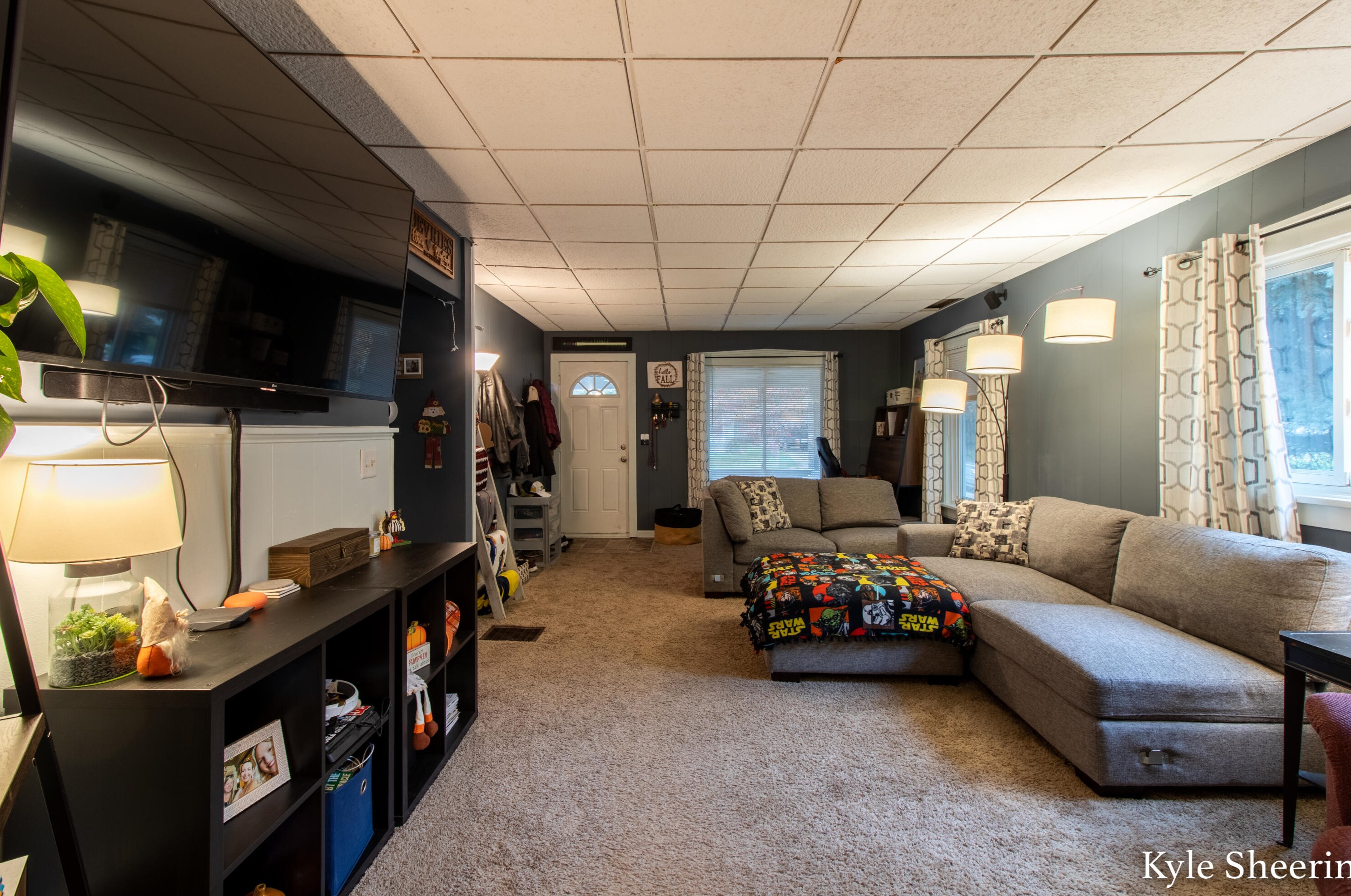 127 Frontenac St, Grand Rapids MI  49548-2238 exterior