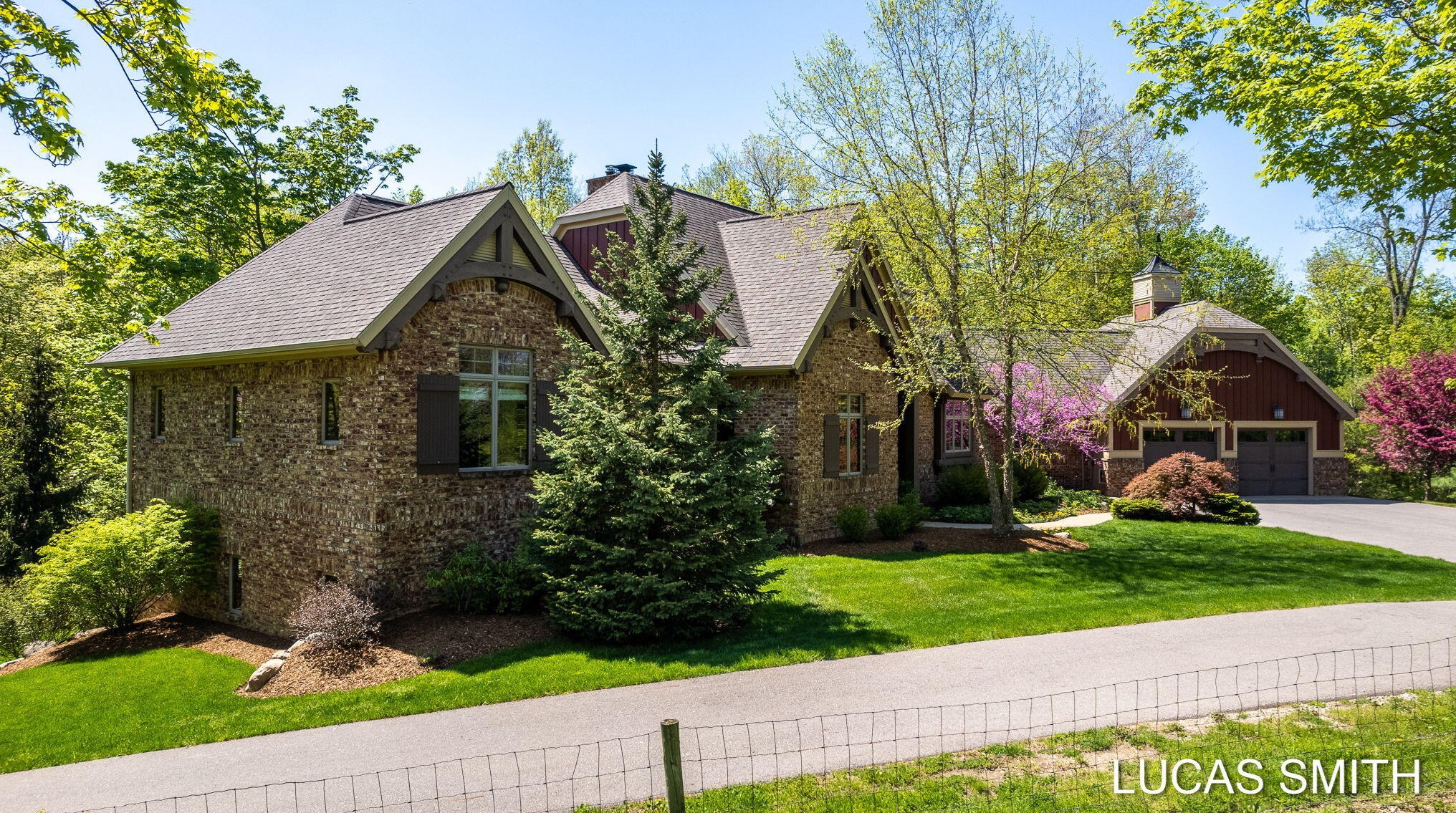 3541 54th St, Hamilton, MI 49419