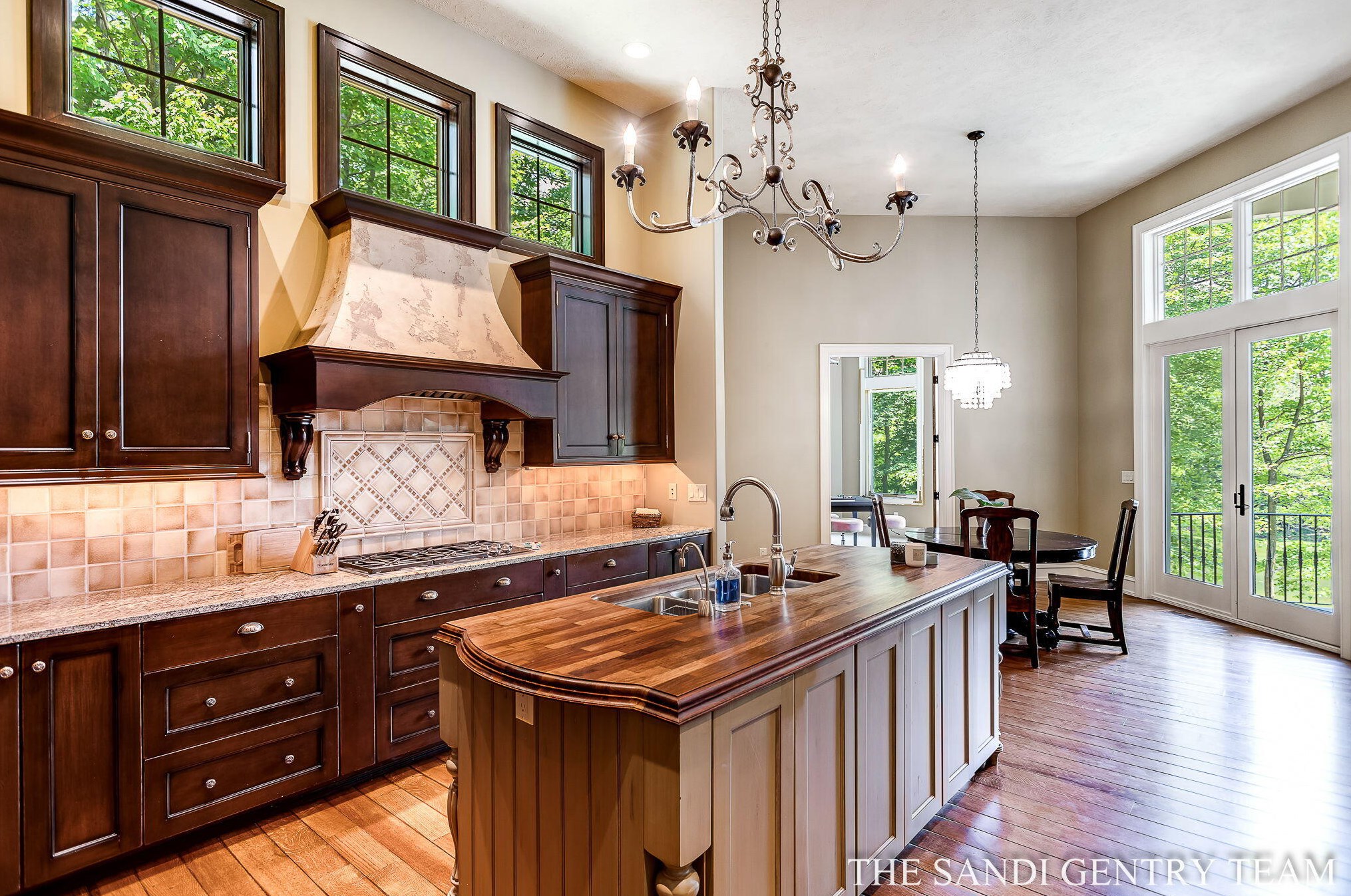 19428 Rosemary Rd, Spring Lake MI  49456-9600 exterior