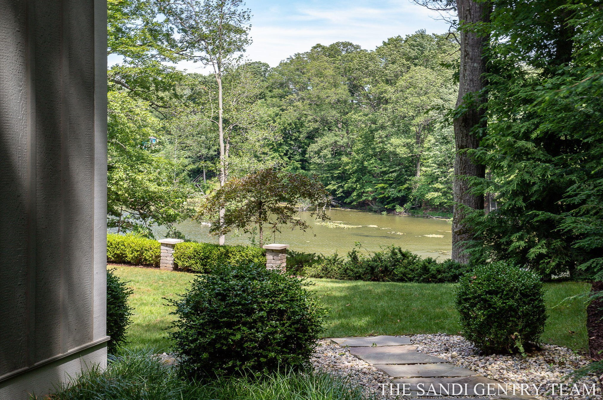 19428 Rosemary Rd, Spring Lake MI  49456-9600 exterior