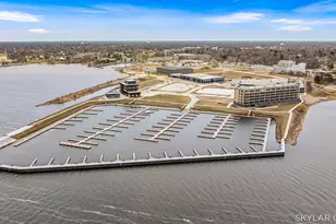 901 Adelaide Cir, Muskegon, MI 49441 - Photo 8