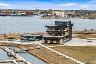 901 Adelaide Cir, Muskegon, MI 49441 - Photo 10