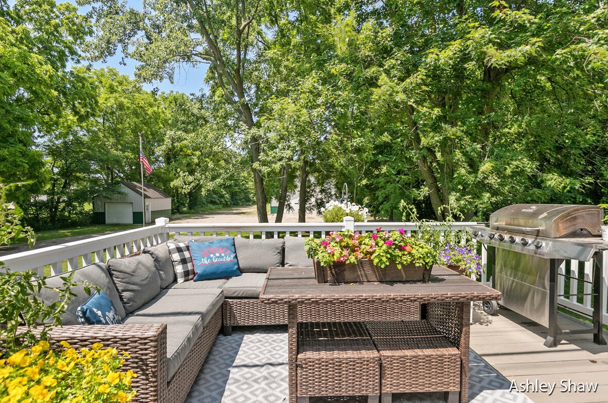 4034 30 St, Dorr MI 49323-9717 exterior