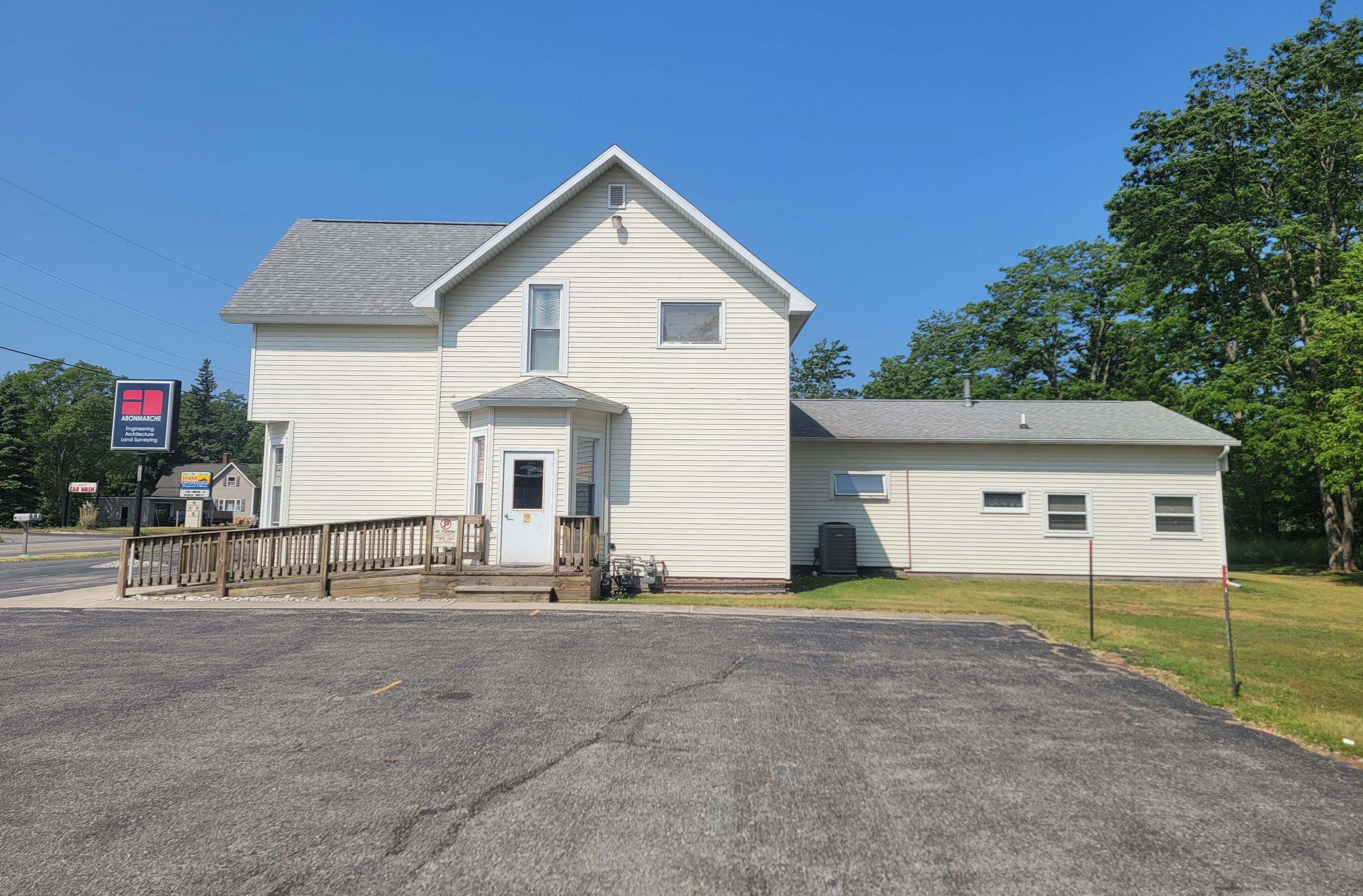 238 Parkdale Ave, Stronach, MI 49660-1177