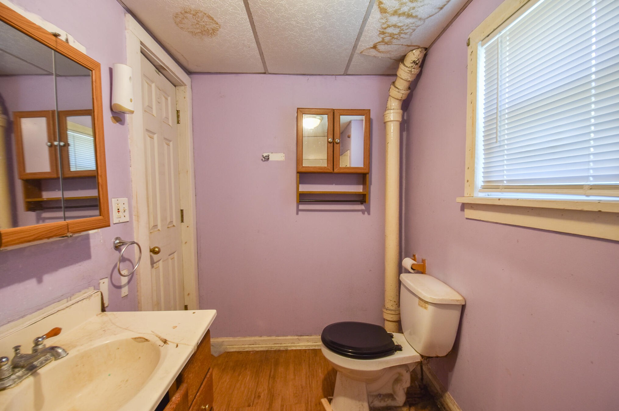 90 Pierce St, Coldwater MI 49036-1338 exterior