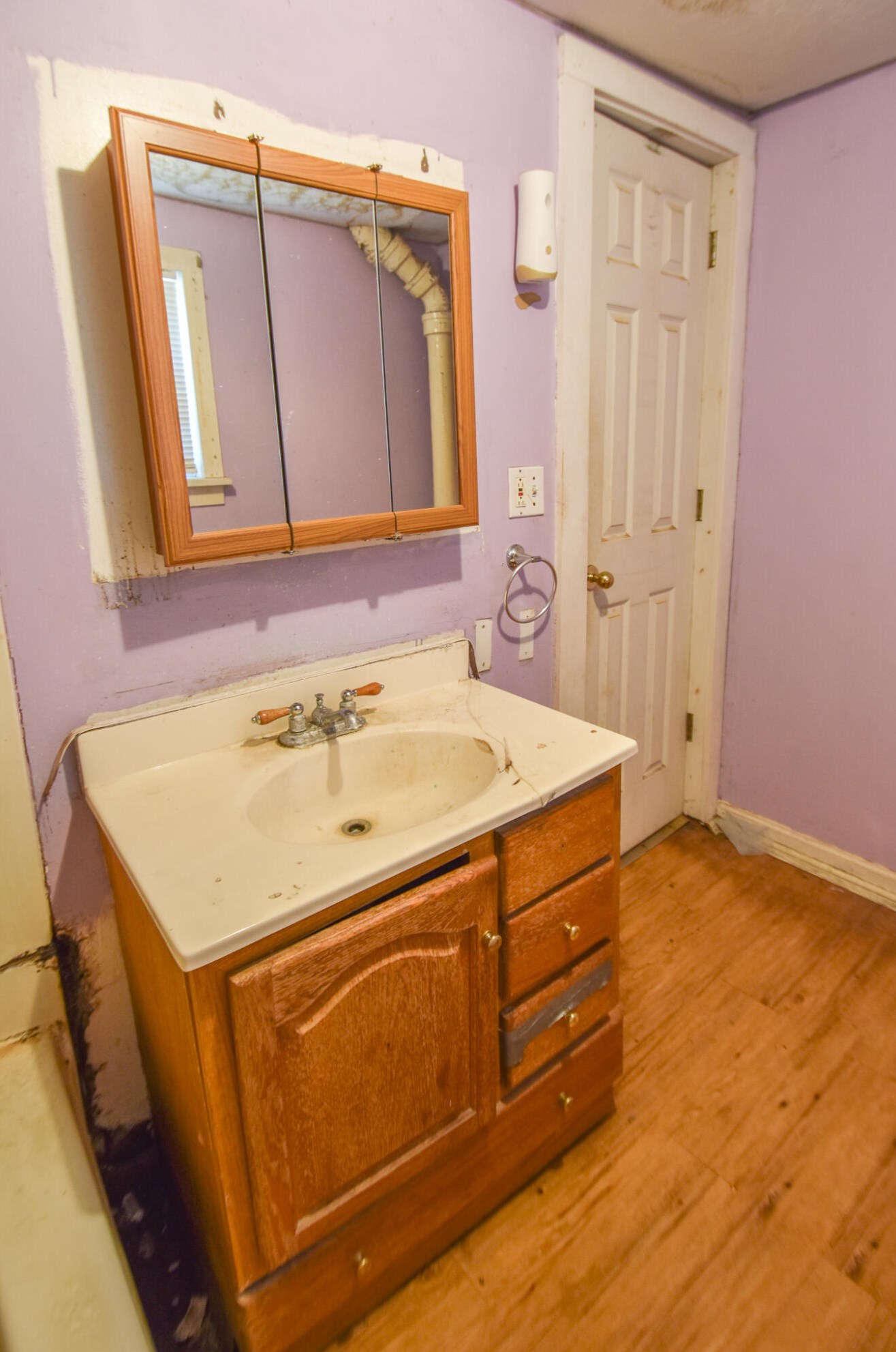 90 Pierce St, Coldwater MI 49036-1338 exterior