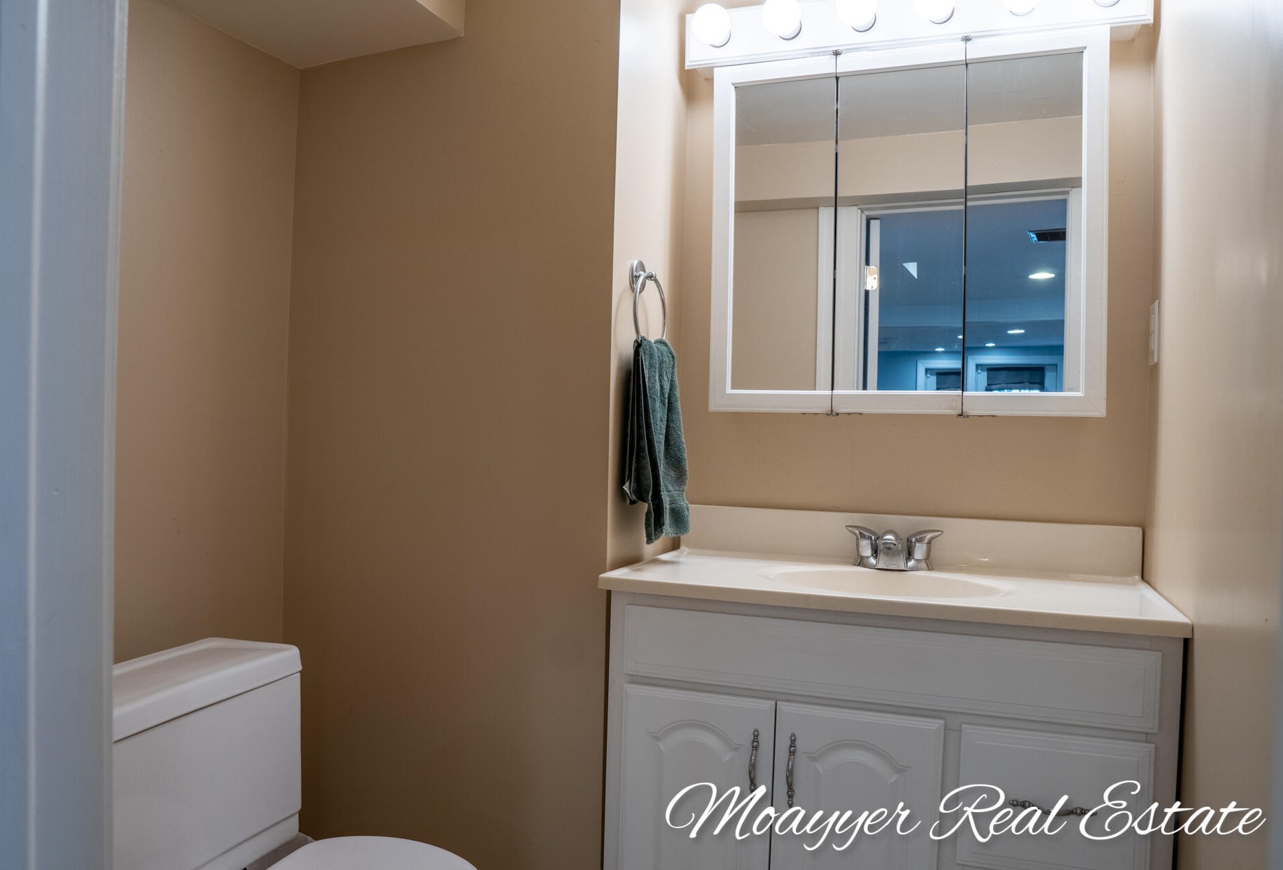 1837 Blaine Ave, Grand Rapids MI  49507-2768 exterior