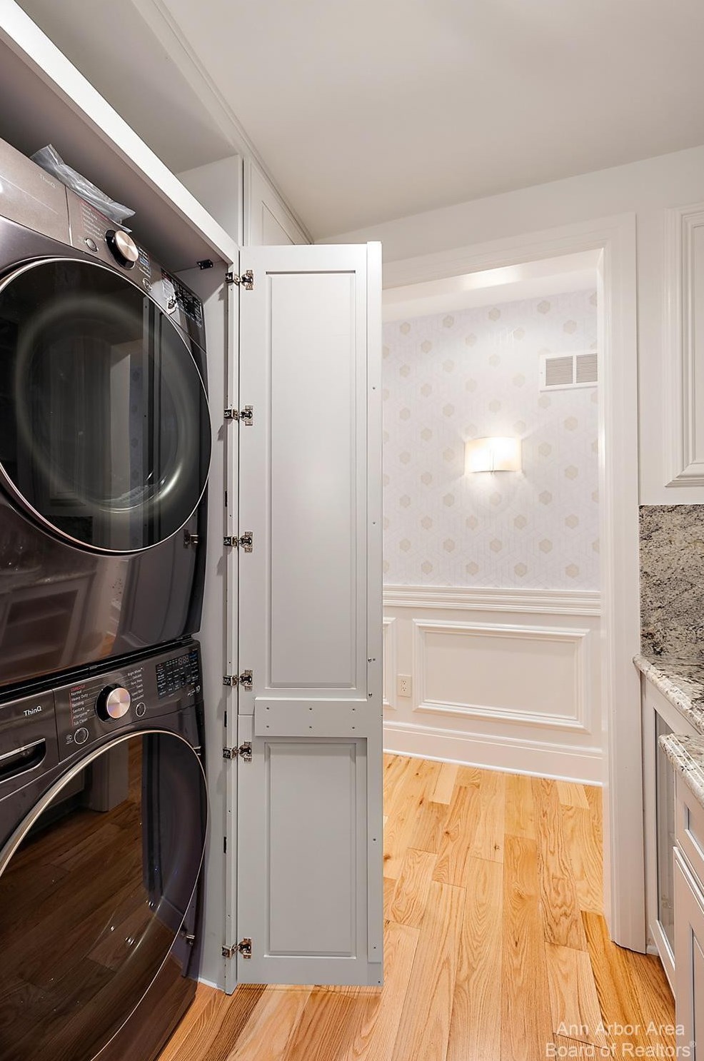 1358 Arlington Blvd, Ann Arbor MI  48104-4028 exterior