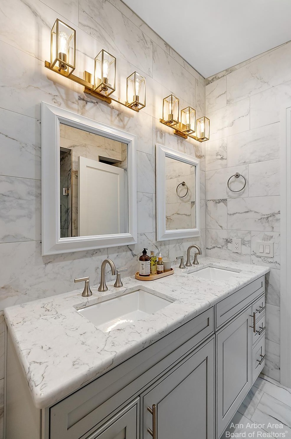 1358 Arlington Blvd, Ann Arbor MI  48104-4028 exterior