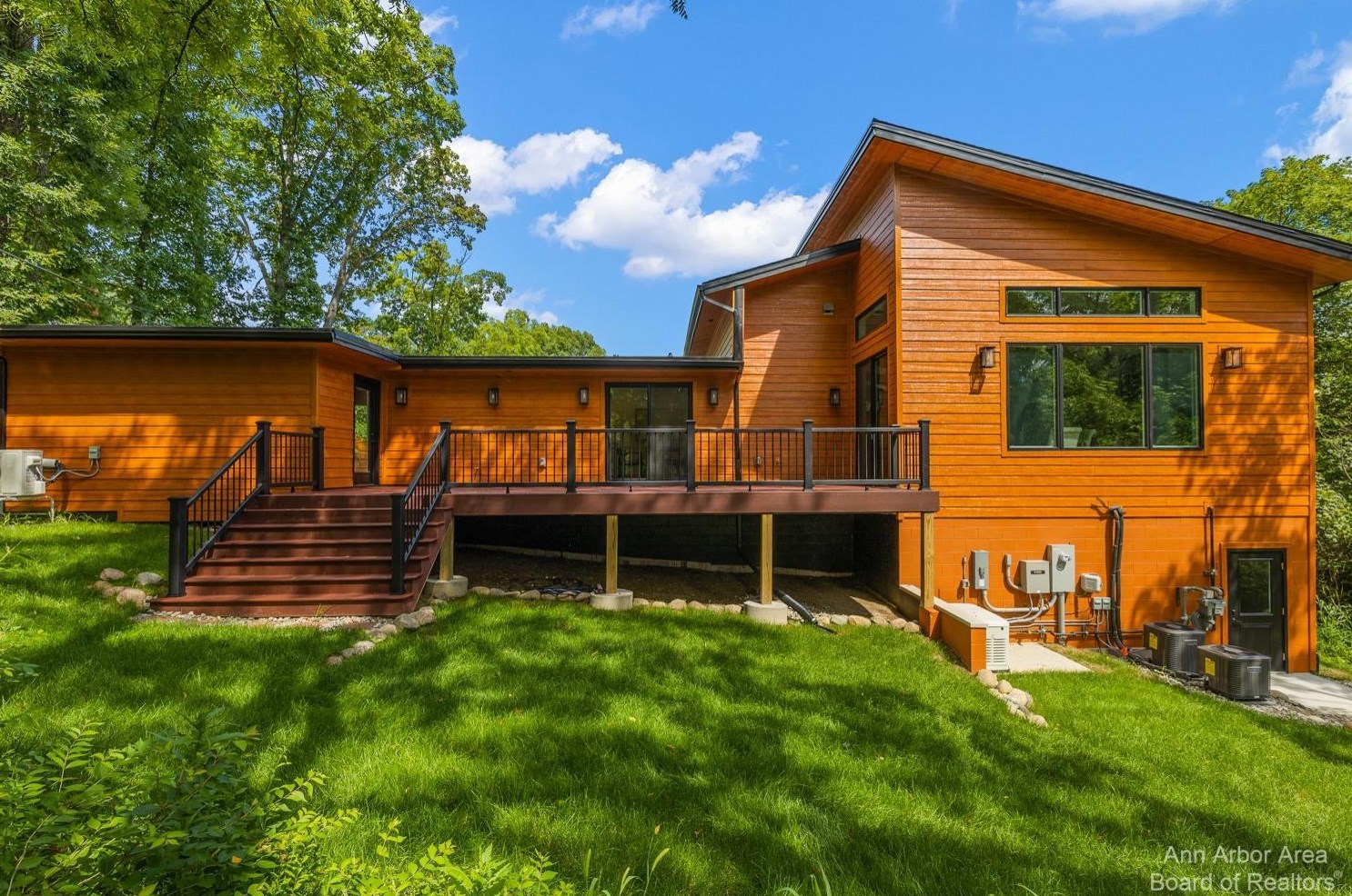 1358 Arlington Blvd, Ann Arbor MI  48104-4028 exterior