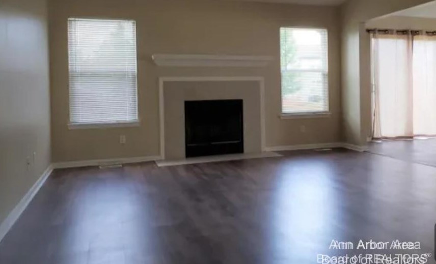 4687 Pearl St, Ypsilanti, MI 48197