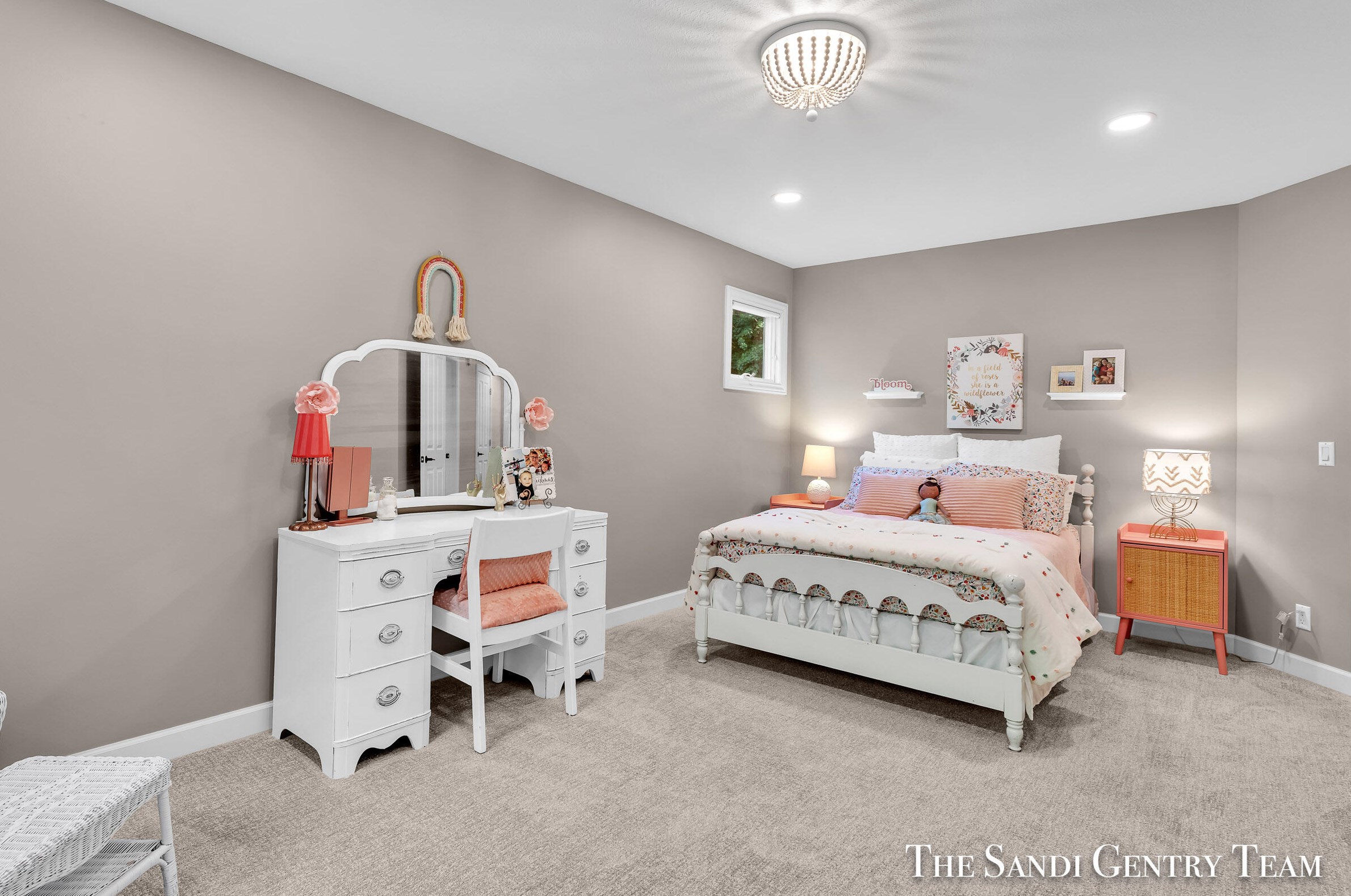 18565 Spring Lake Rd, Spring Lake MI  49456-1057 exterior