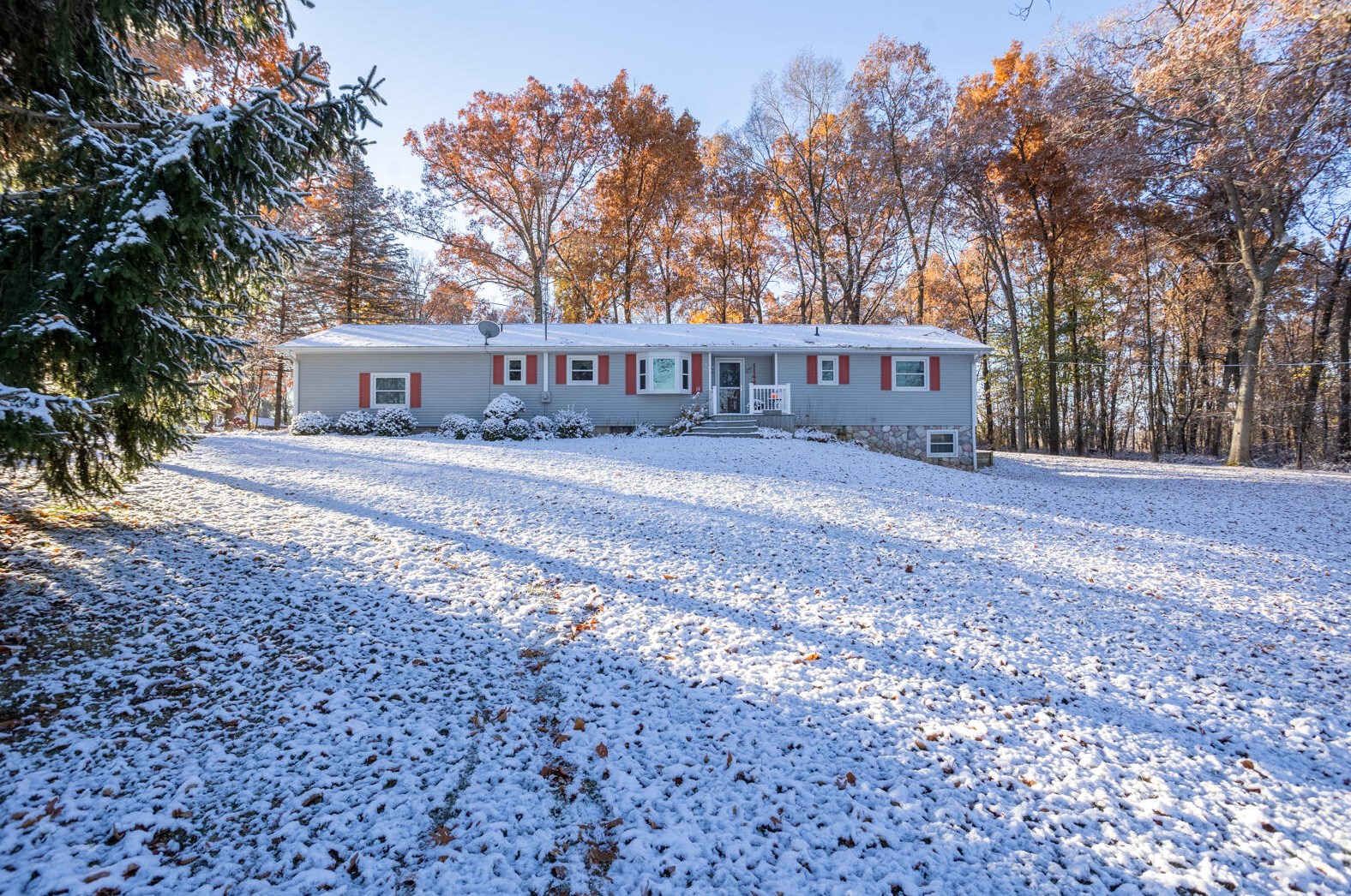 11447 Miner Rd, Parma, MI 49269