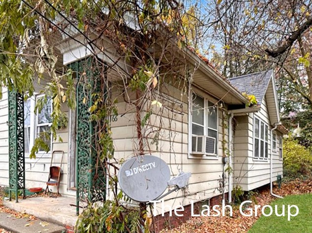66 Fuller Ave, Grand Rapids, MI 49506-1634