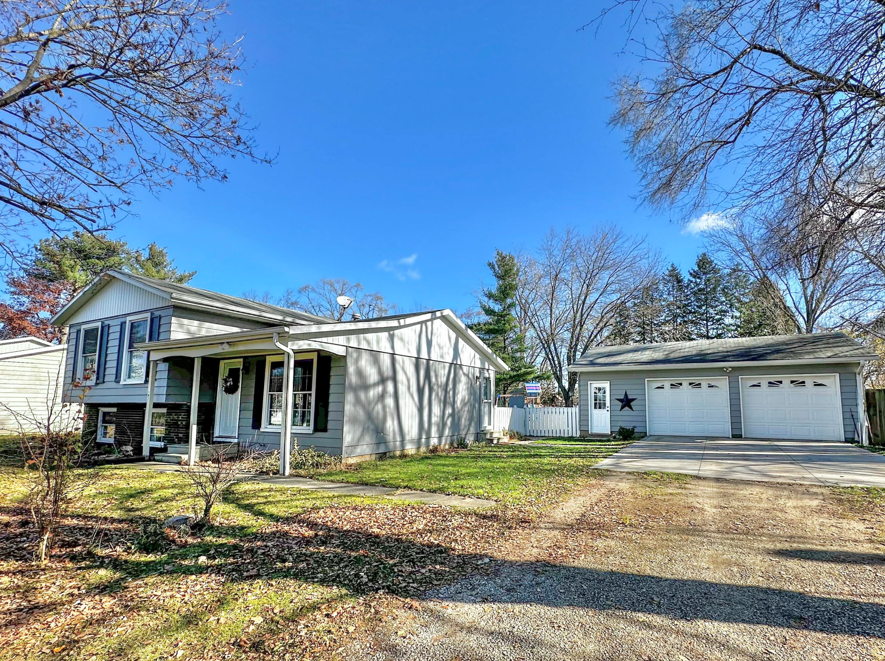 529 Maitland Dr, Horton, MI 49246