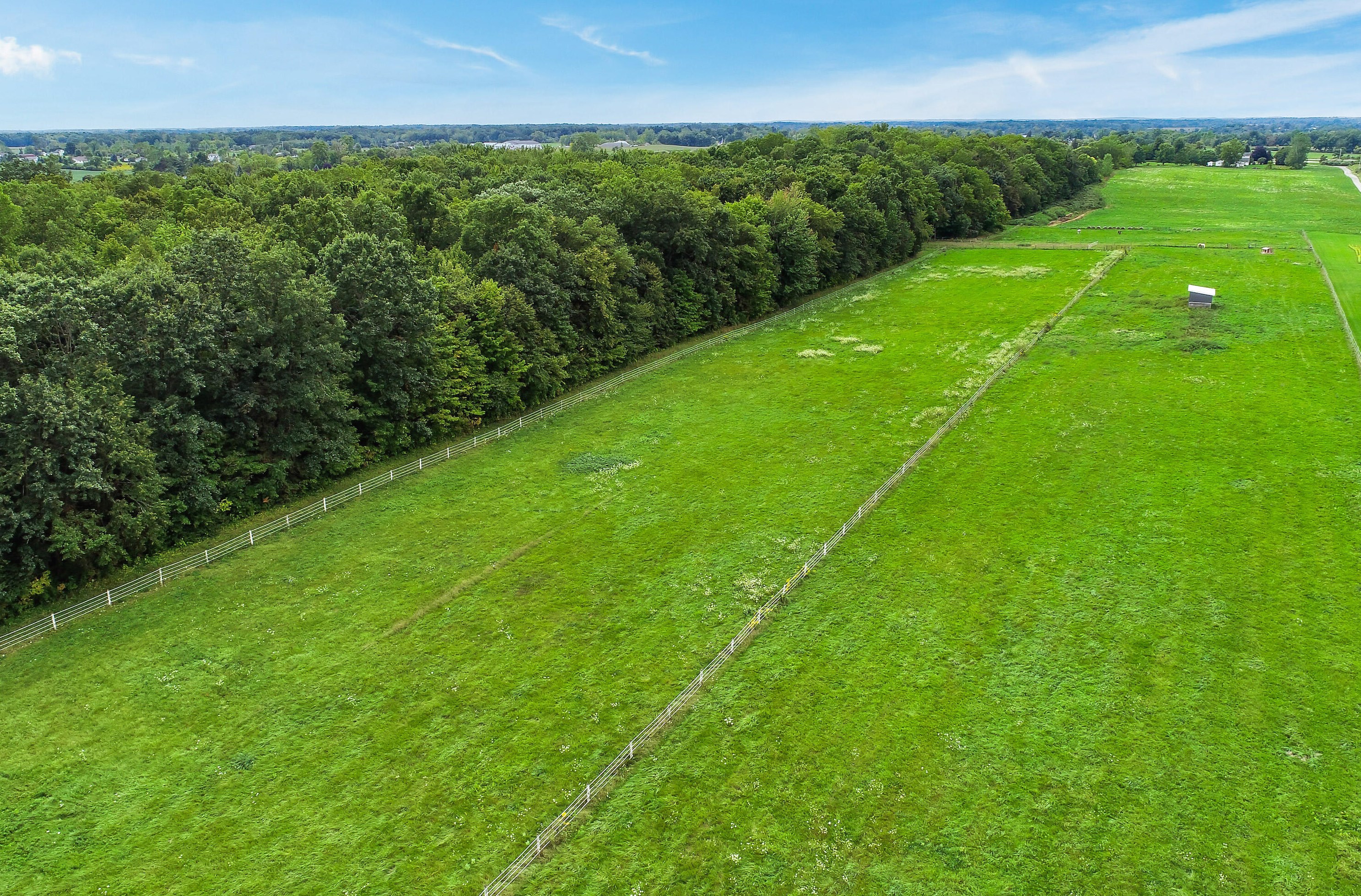 1300 Monroe Rd, Tecumseh MI 49286-9728 exterior