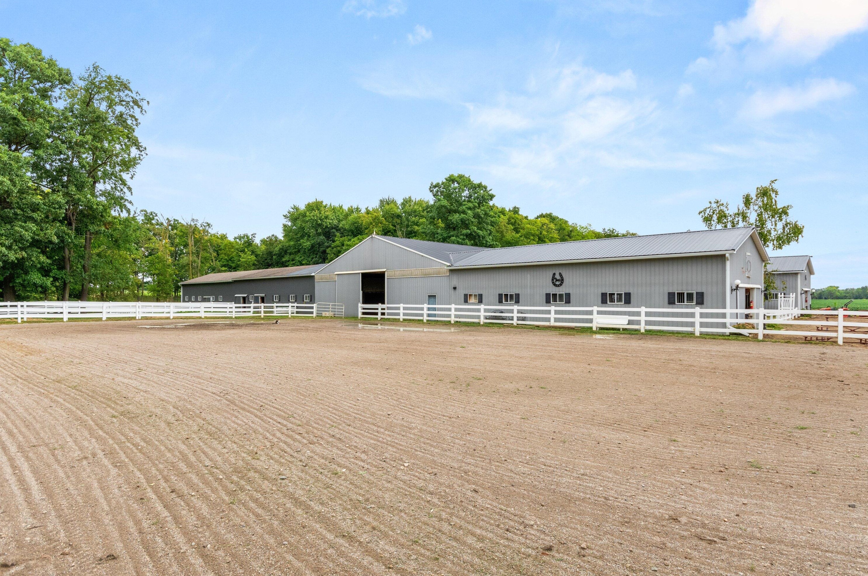 1300 Monroe Rd, Tecumseh MI 49286-9728 exterior