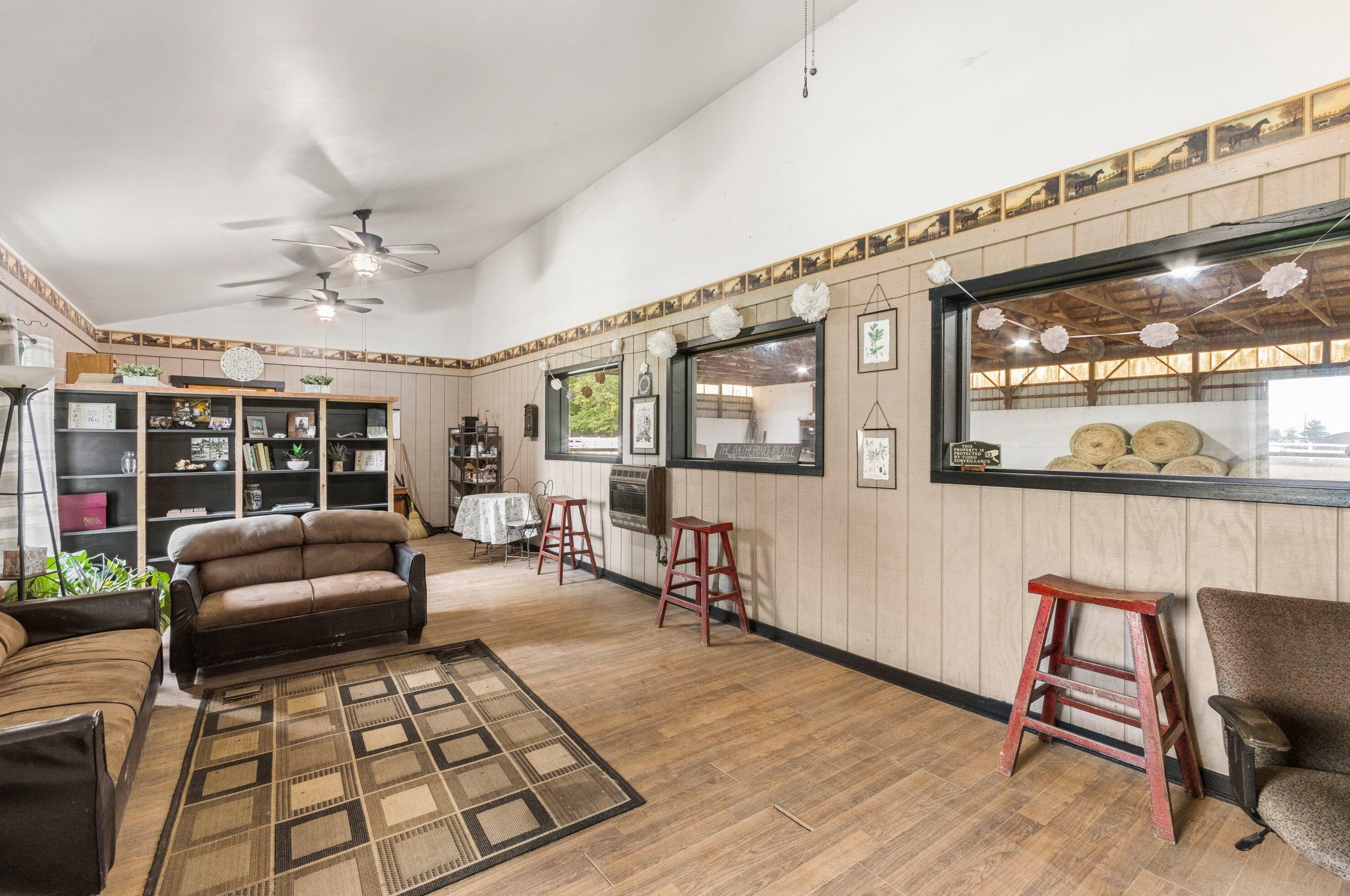 1300 Monroe Rd, Tecumseh MI 49286-9728 exterior