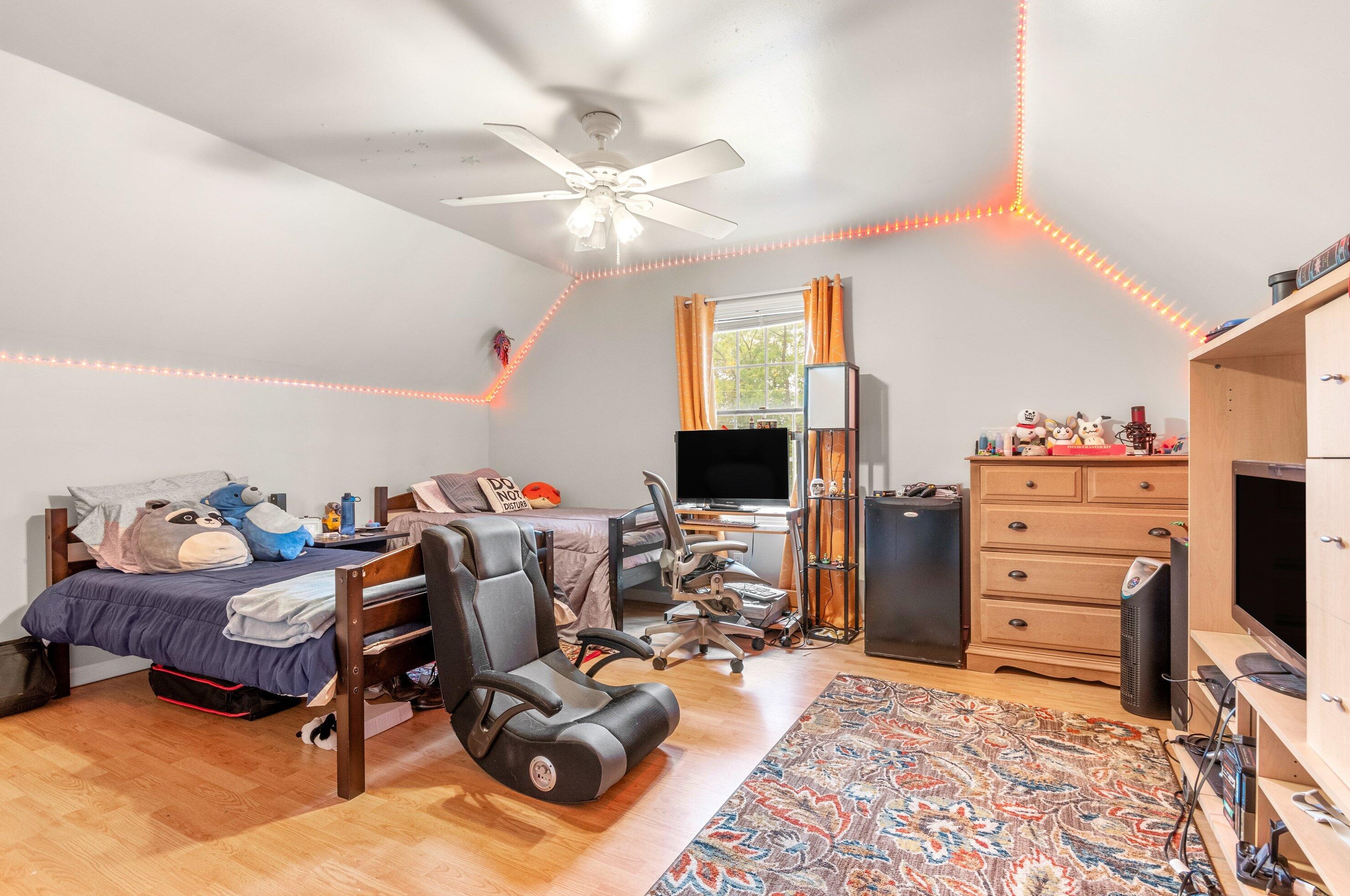 1300 Monroe Rd, Tecumseh MI 49286-9728 exterior