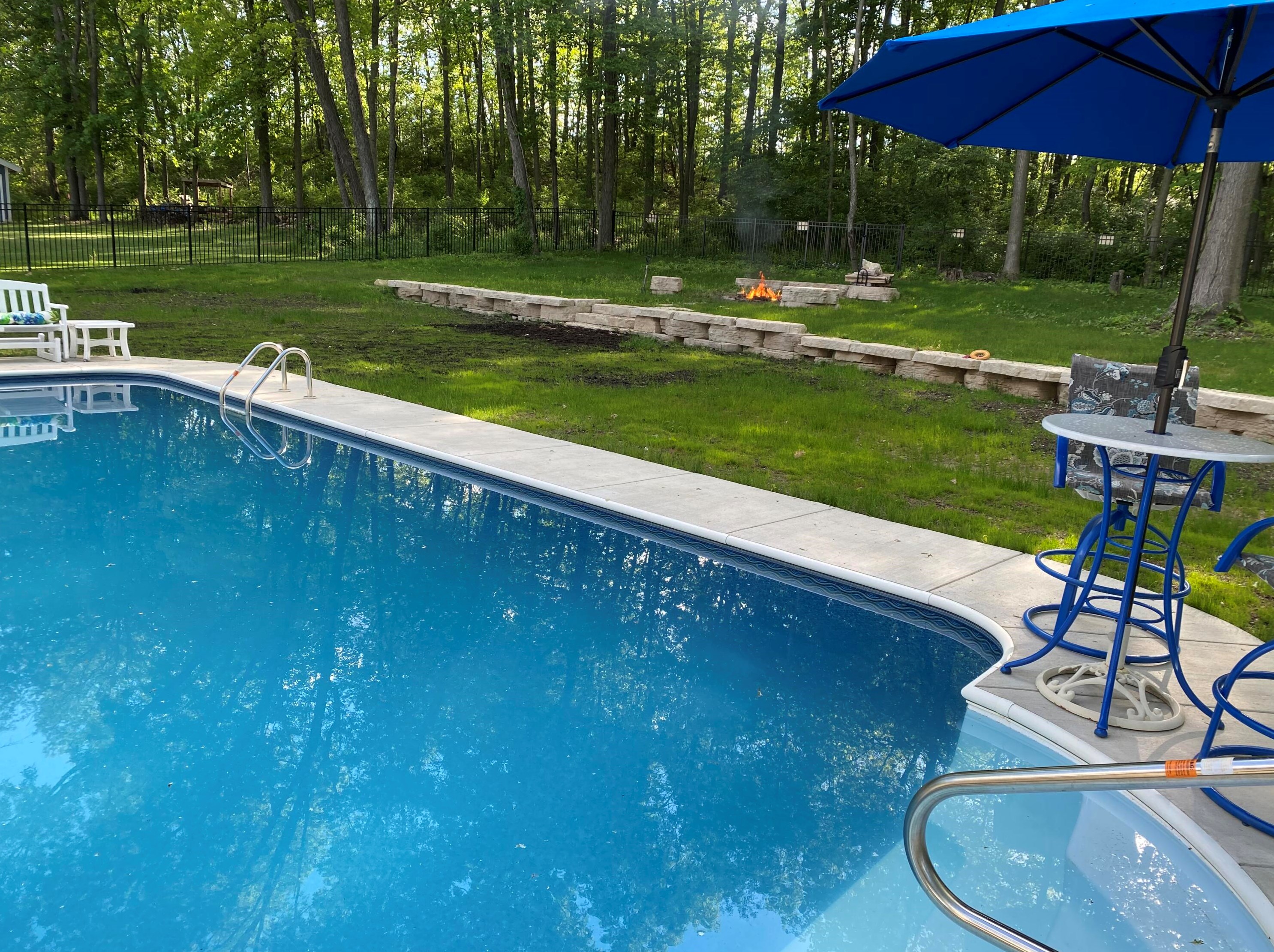 2046 Elwood Blvd, Spring Arbor MI 49283-9682 exterior