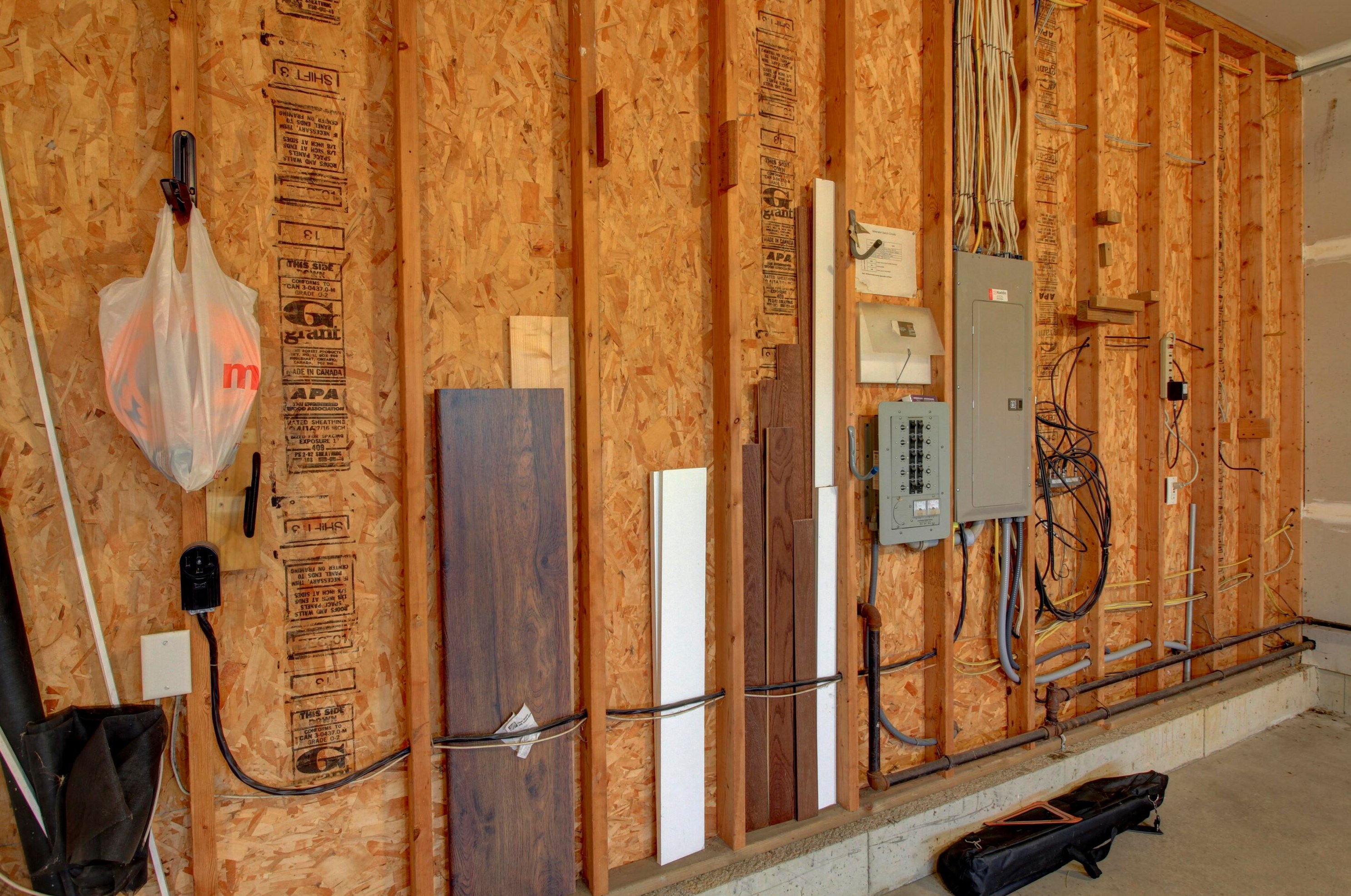 2046 Elwood Blvd, Spring Arbor MI 49283-9682 exterior