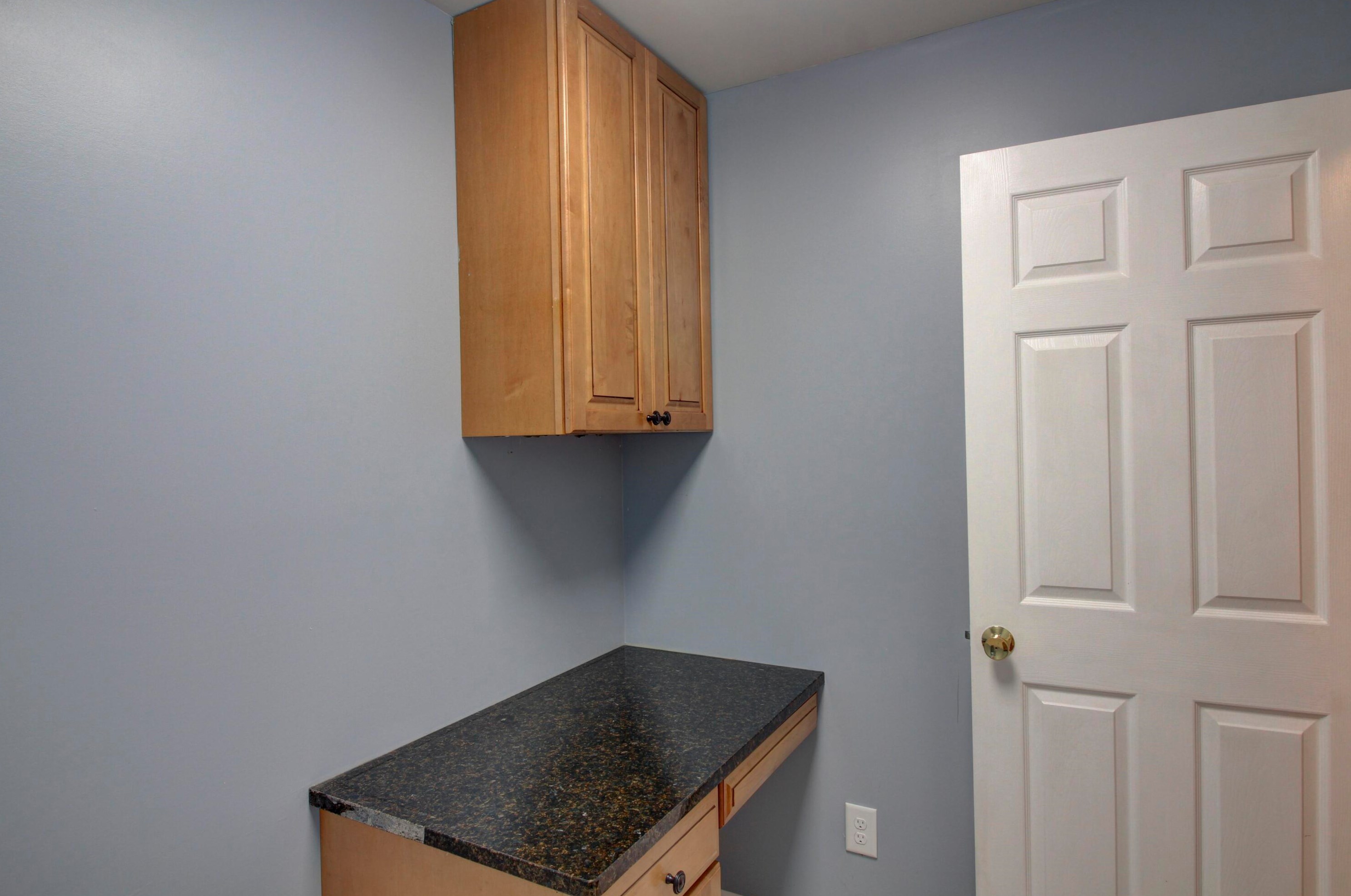 2046 Elwood Blvd, Spring Arbor MI 49283-9682 exterior