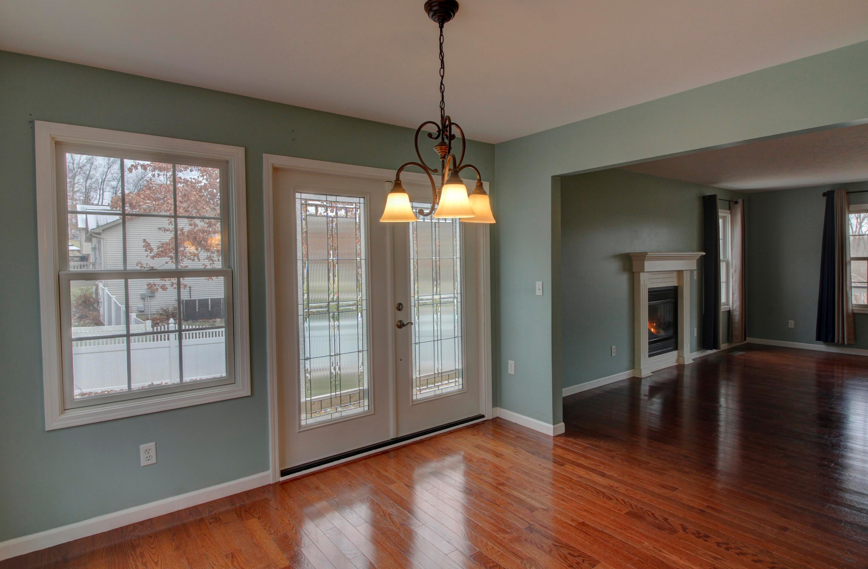 2046 Elwood Blvd, Spring Arbor MI 49283-9682 exterior