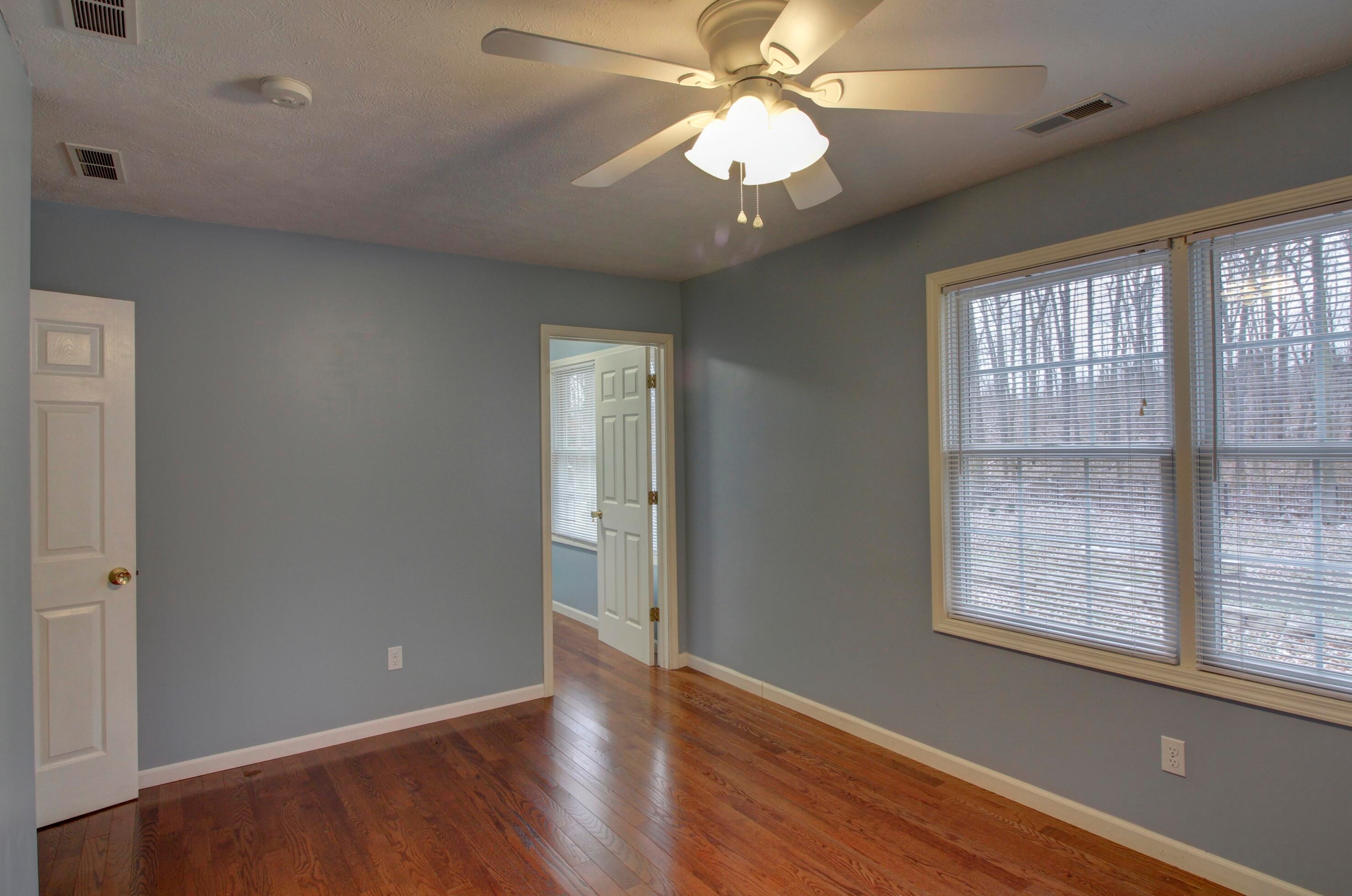 2046 Elwood Blvd, Spring Arbor MI 49283-9682 exterior