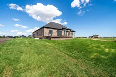 8127 Hunters Ridge Drive, Newport, MI 48166 - Photo 4