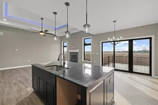 8127 Hunters Ridge Dr, Newport, MI 48166 - Photo 10