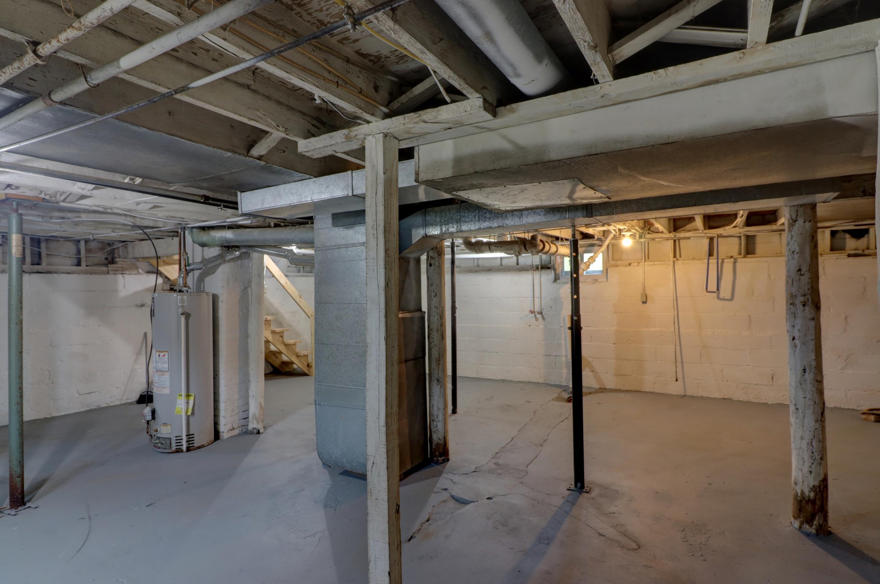 814 Burr St, Jackson MI  49201-1702 exterior