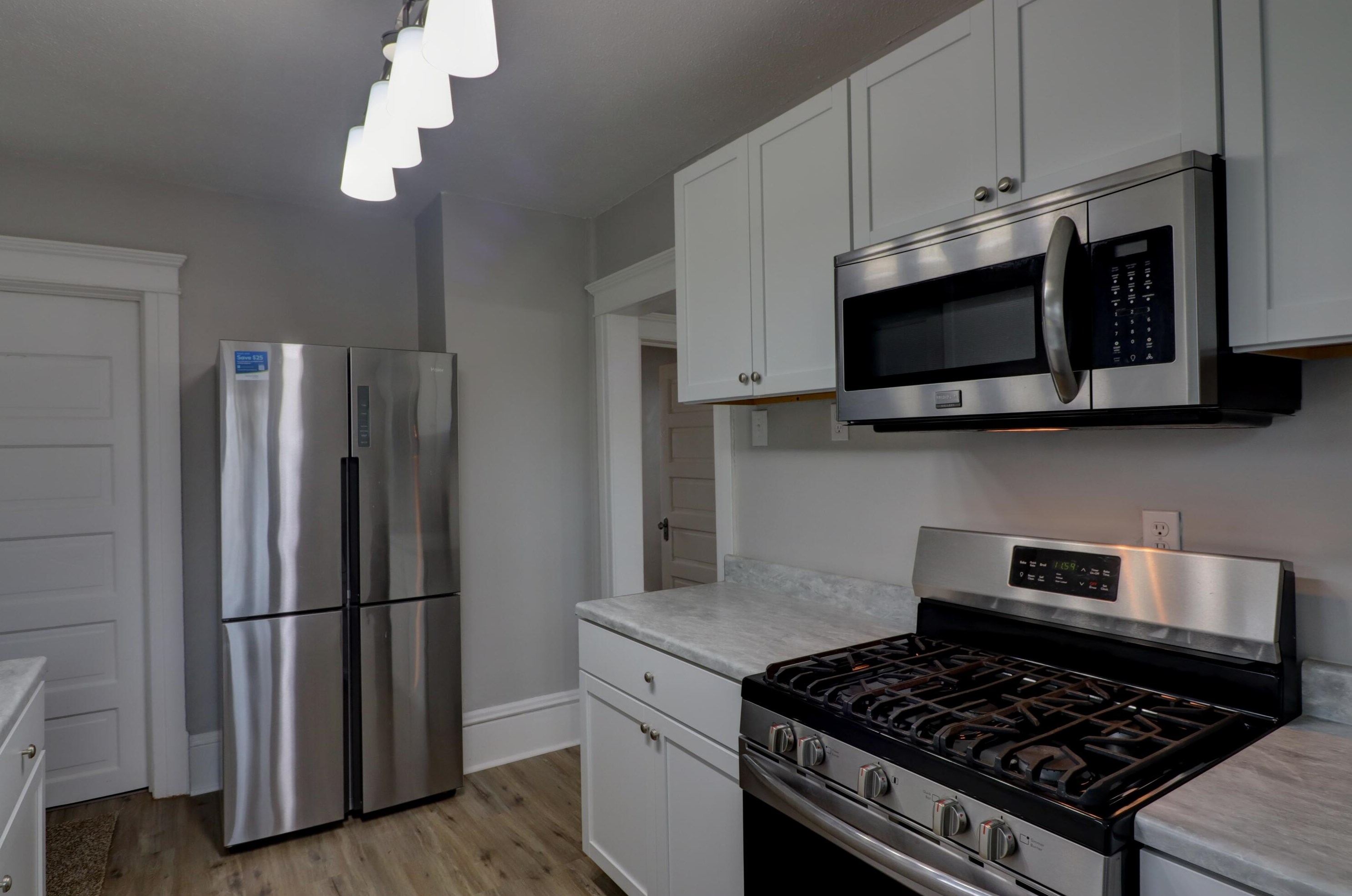 814 Burr St, Jackson MI  49201-1702 exterior