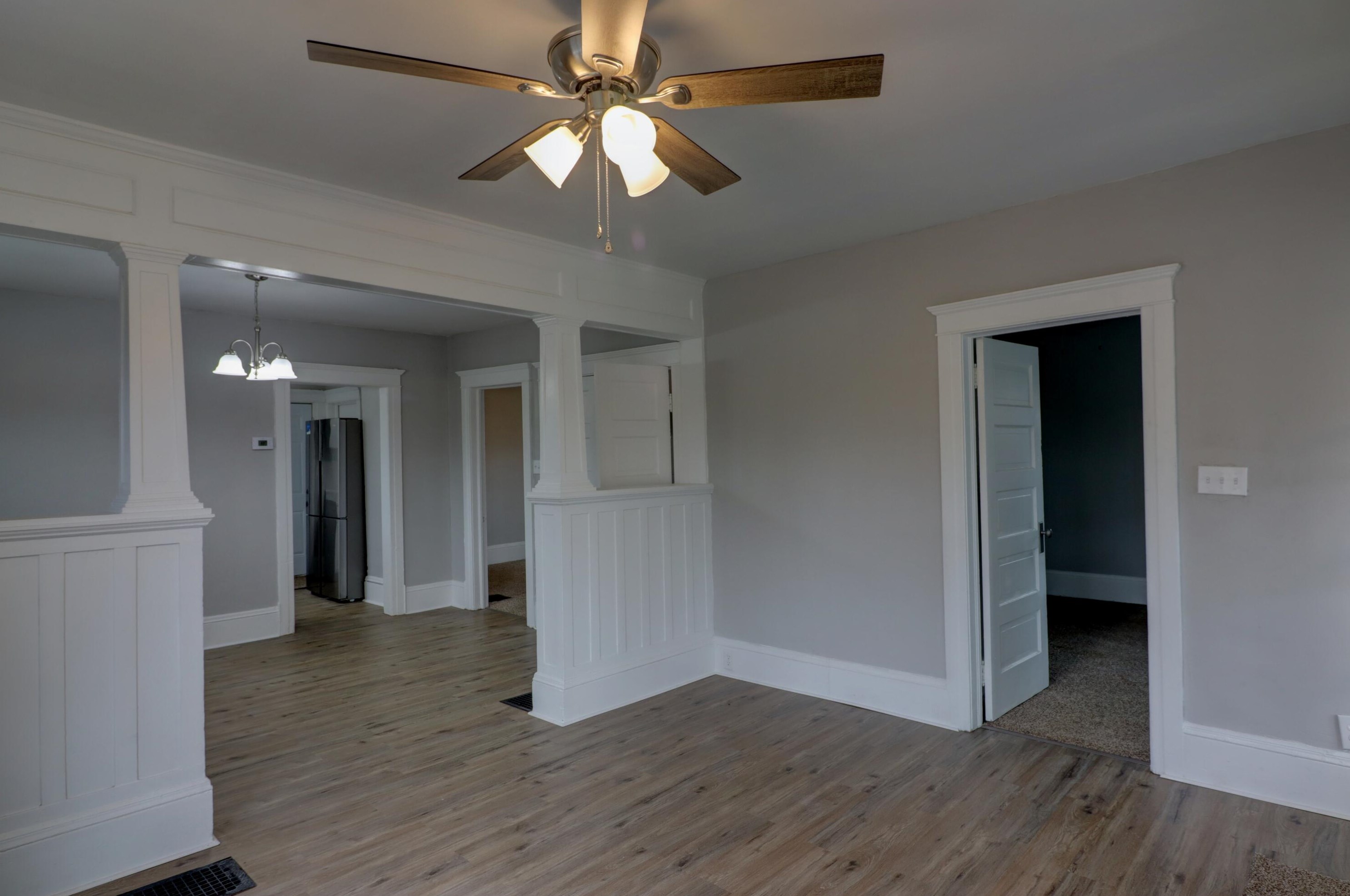 814 Burr St, Jackson MI  49201-1702 exterior