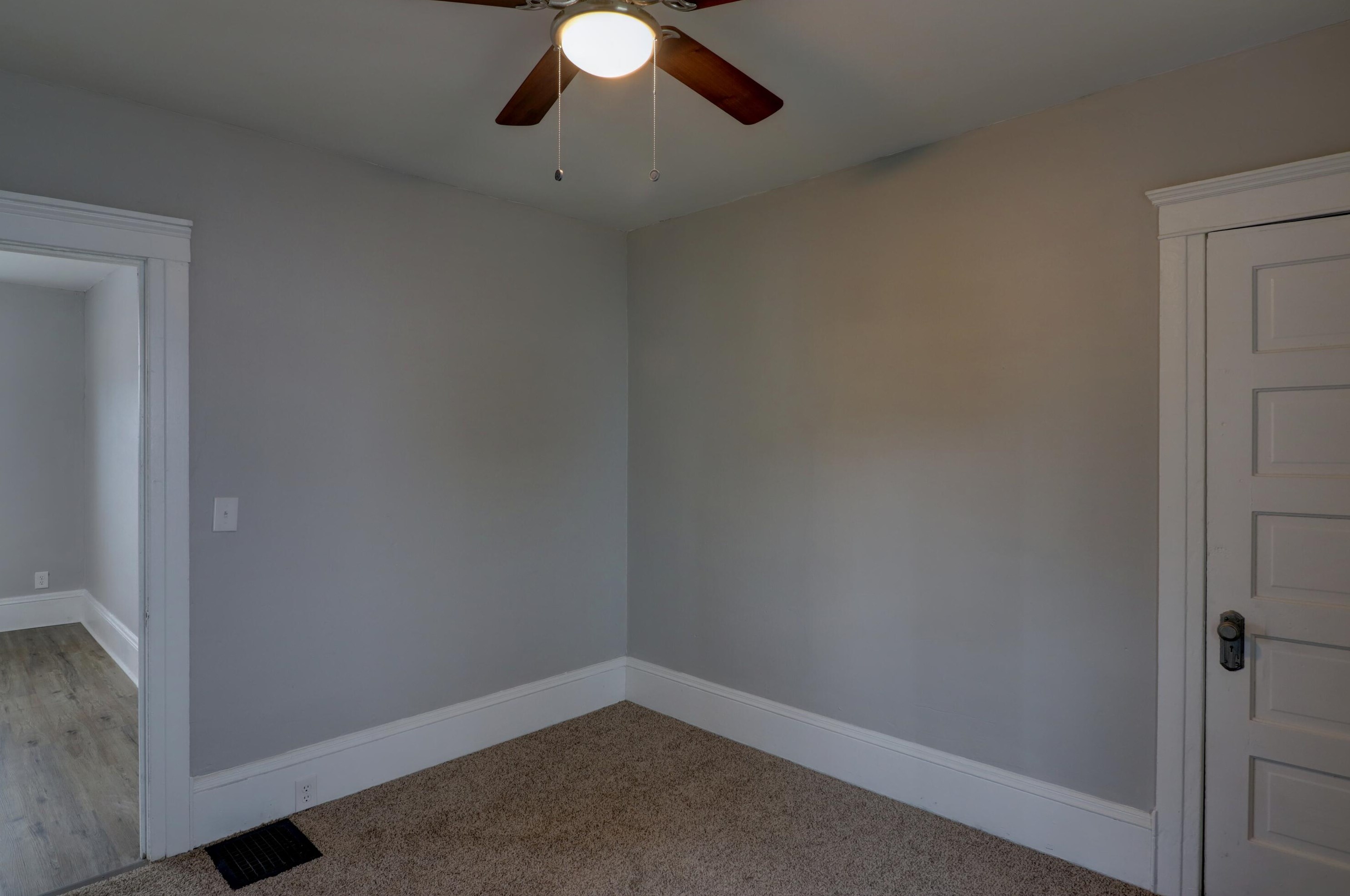 814 Burr St, Jackson MI  49201-1702 exterior