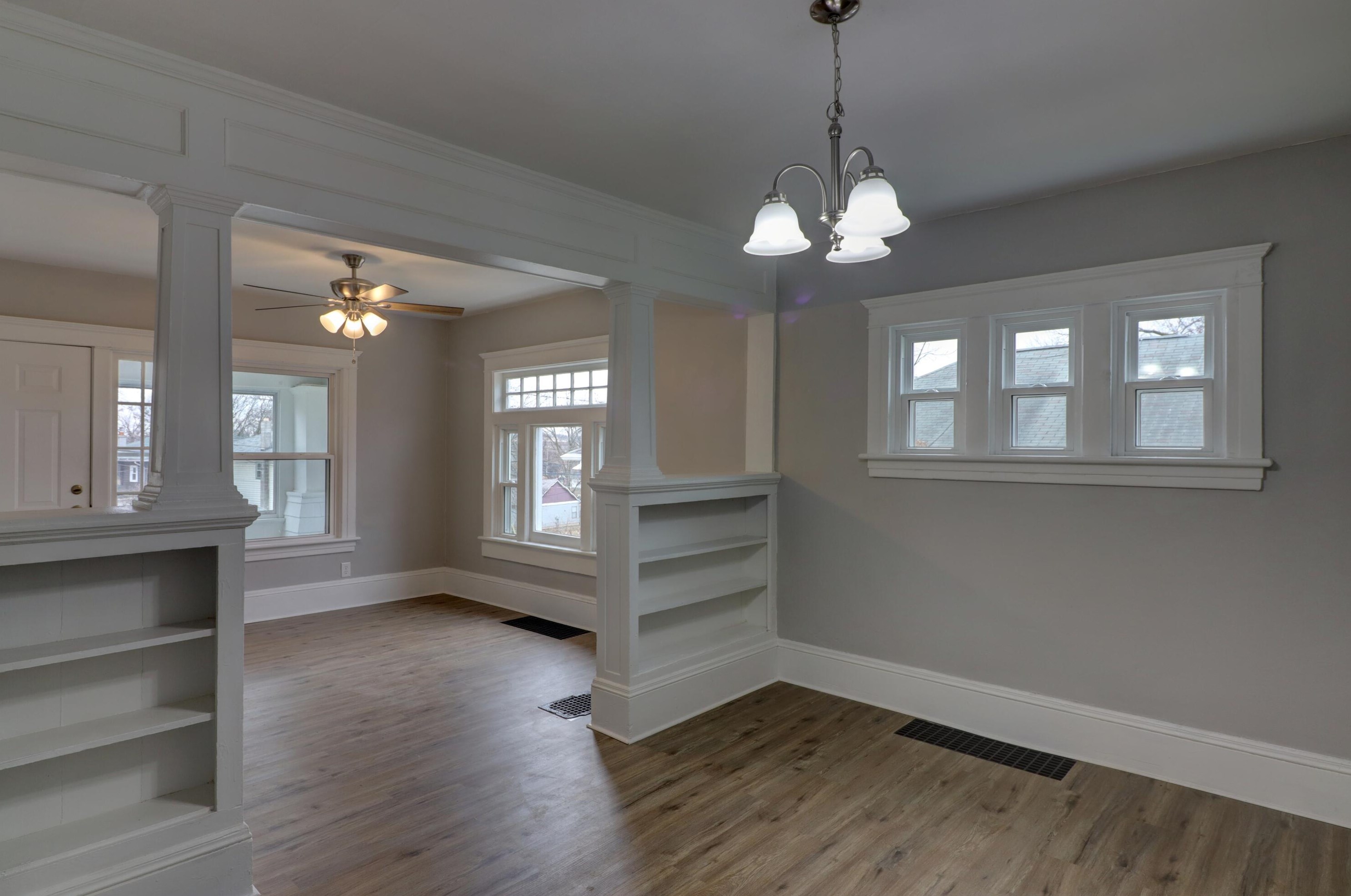 814 Burr St, Jackson MI  49201-1702 exterior