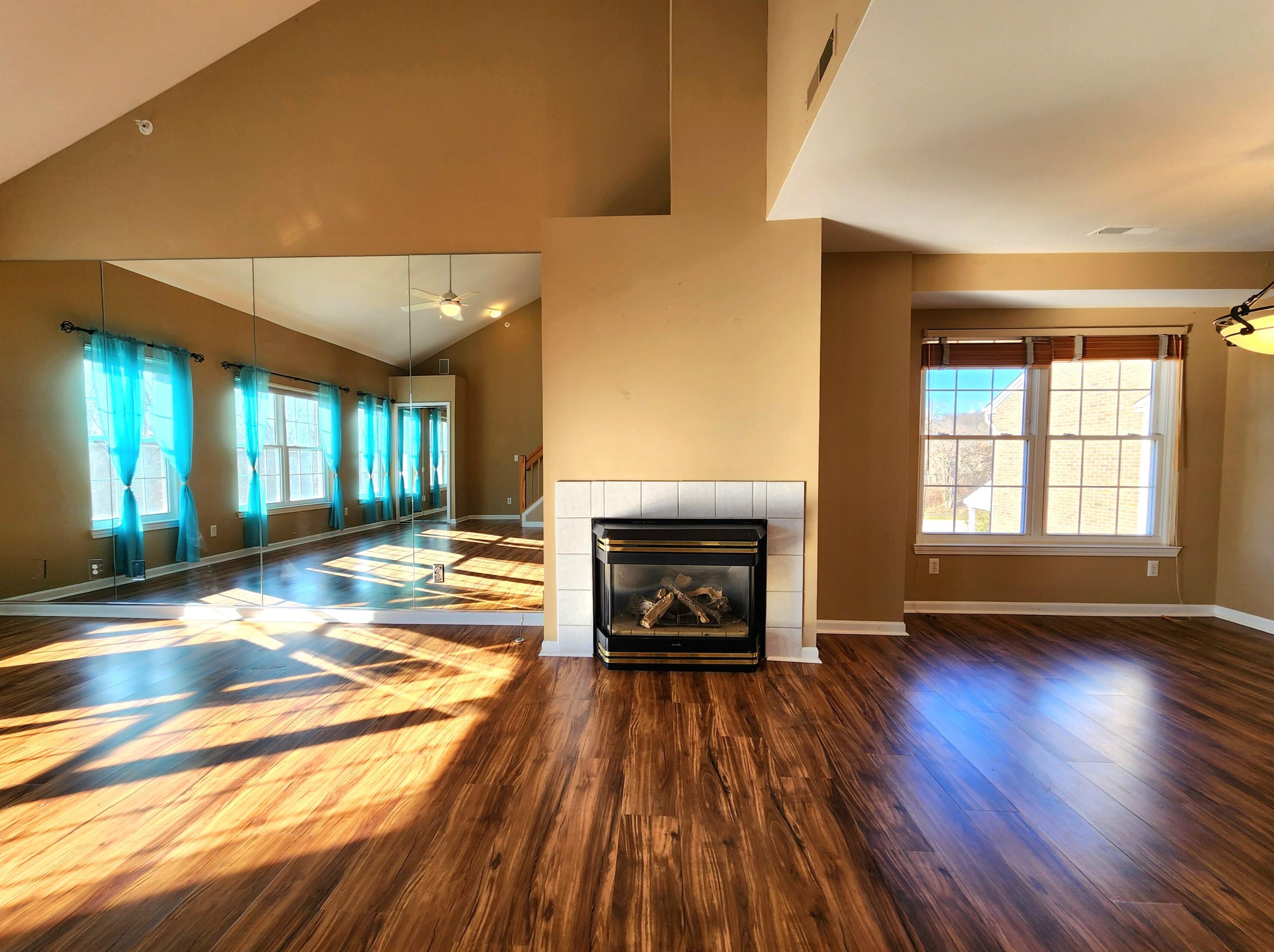 1956 Lindsay Ln, Ann Arbor MI 48104-4168 exterior