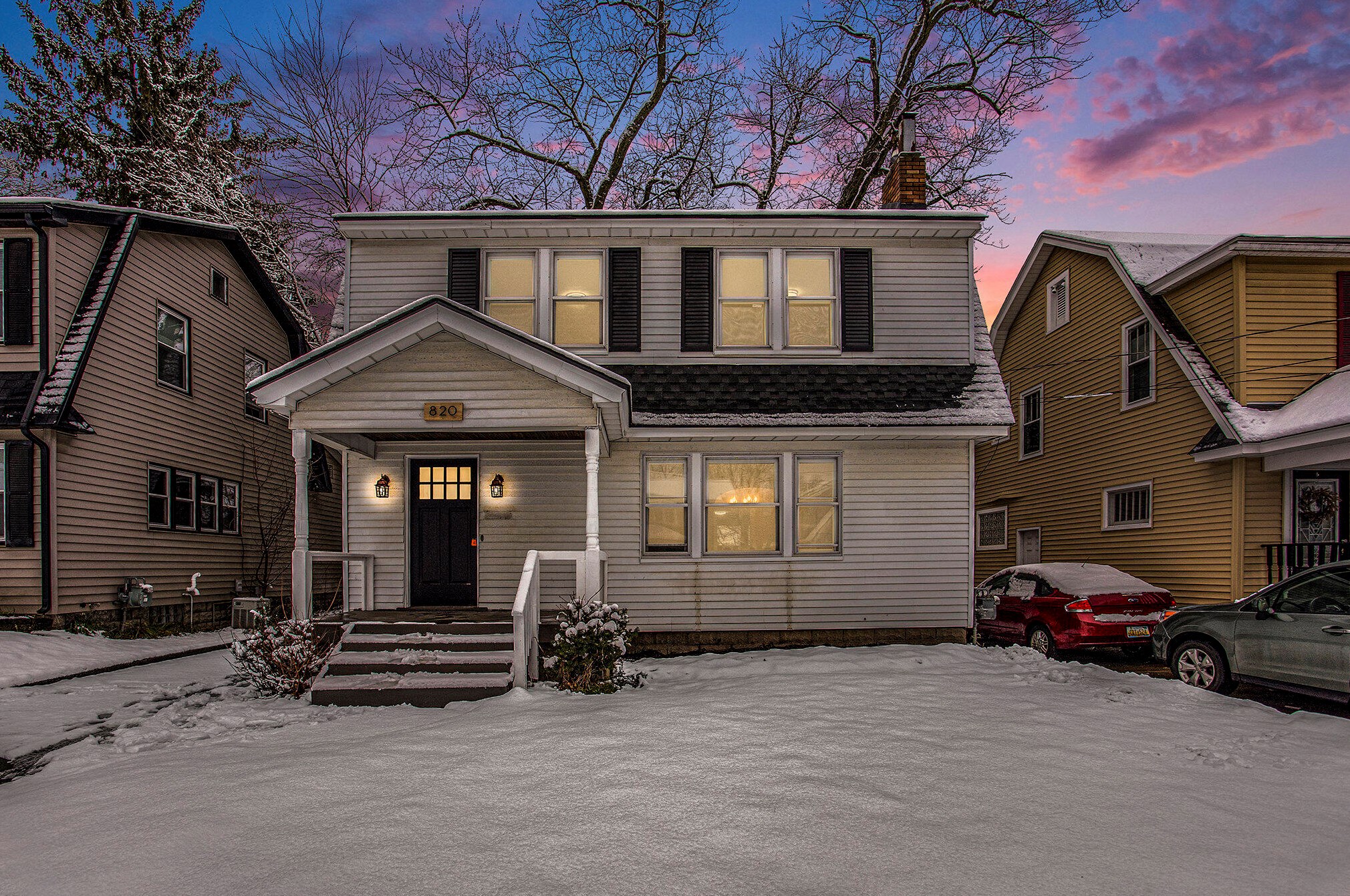 820 Ardmore St, Grand Rapids MI  49507-2707 exterior