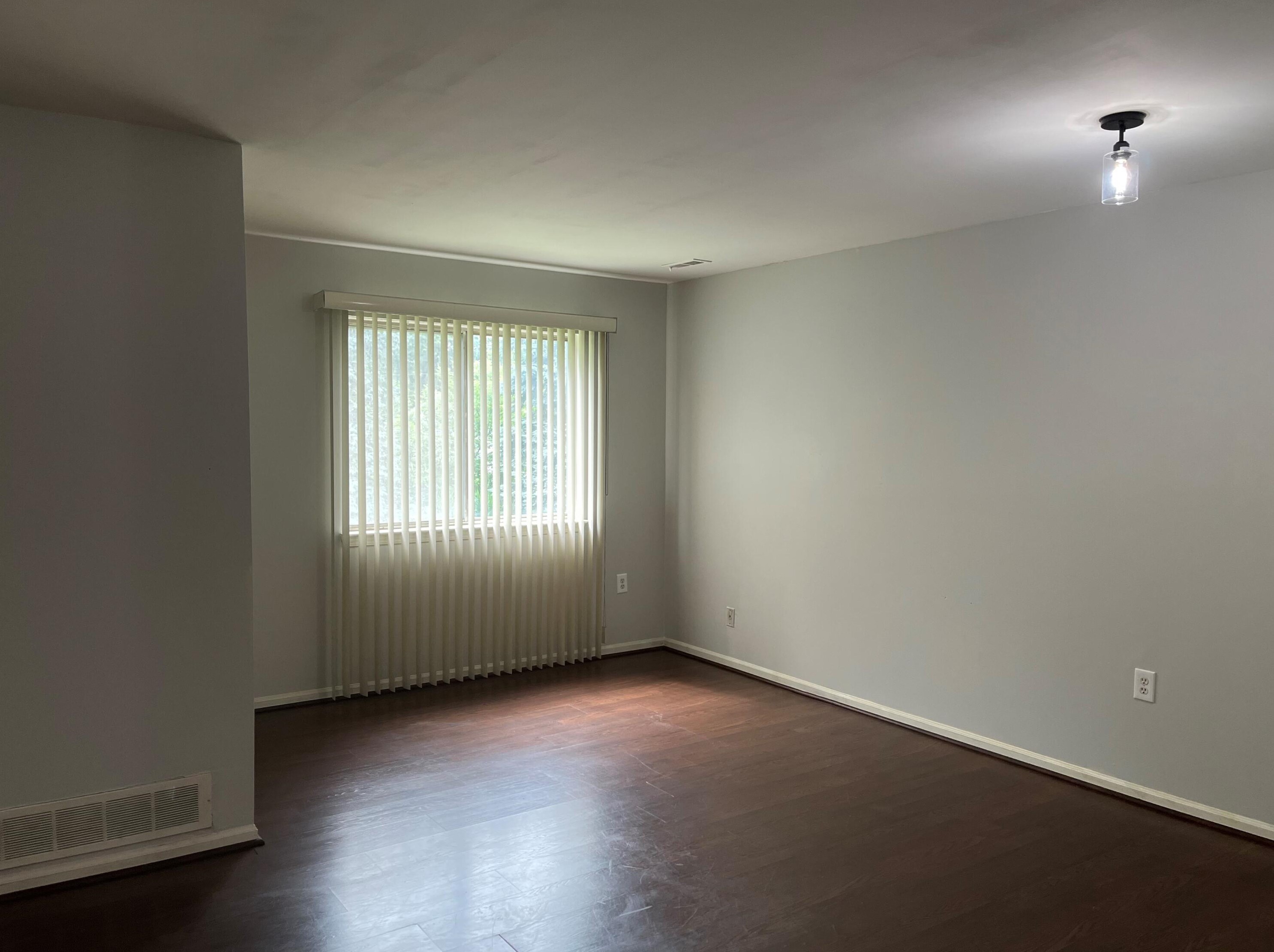 1127 S Lake Dr #208, Novi, MI 48377