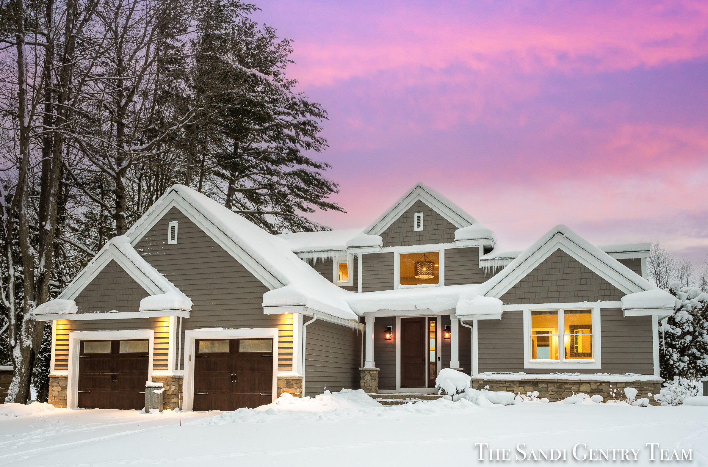 18941 Fruitport Rd, Spring Lake MI  49456-1162 exterior