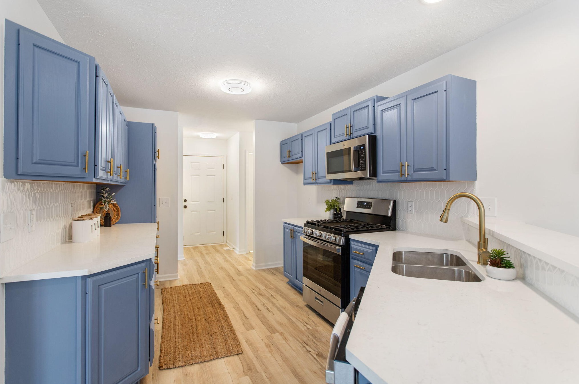 332 Densmore St, Meskegon MI  49442-1511 exterior