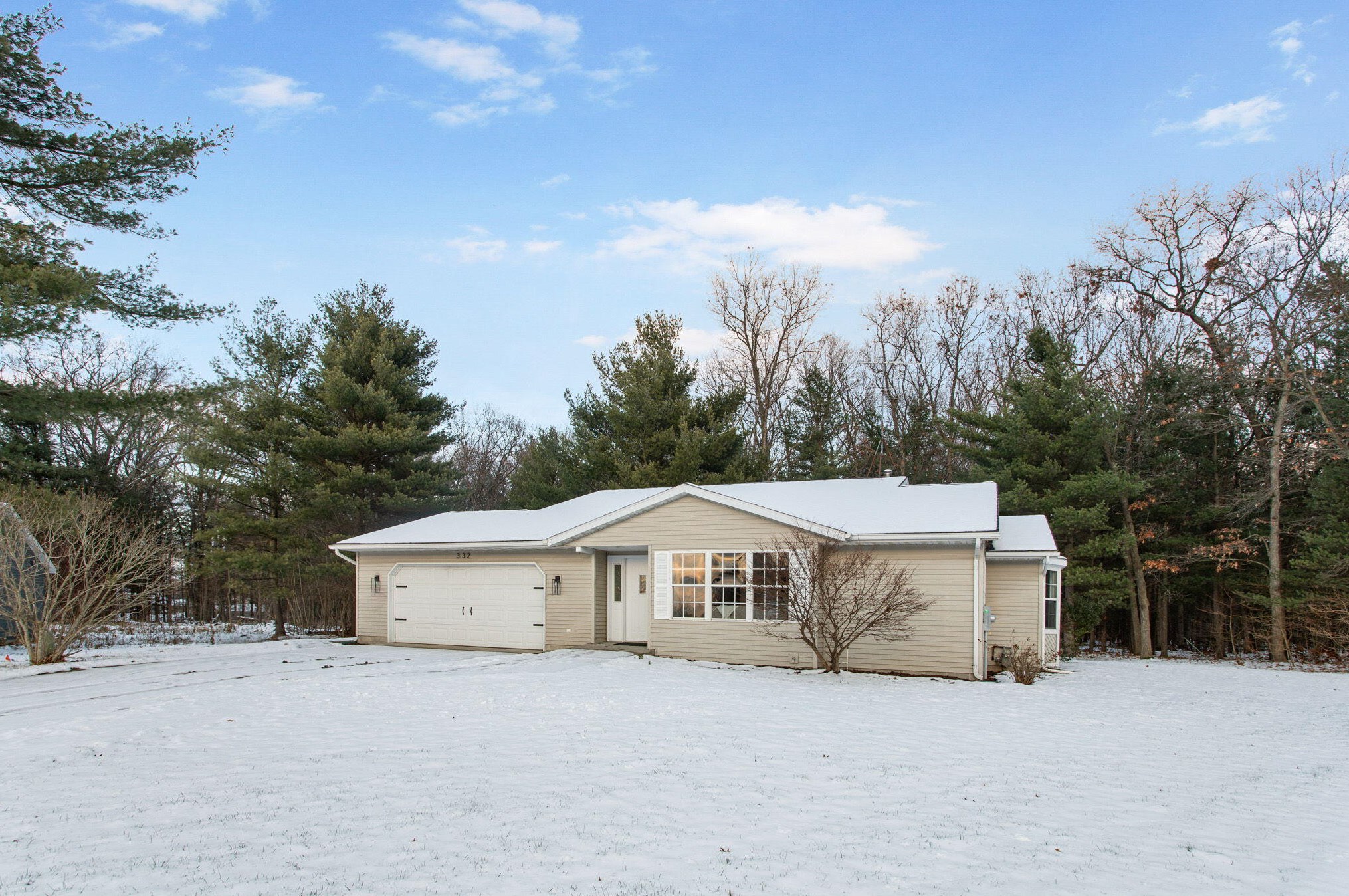 332 Densmore St, Meskegon MI  49442-1511 exterior