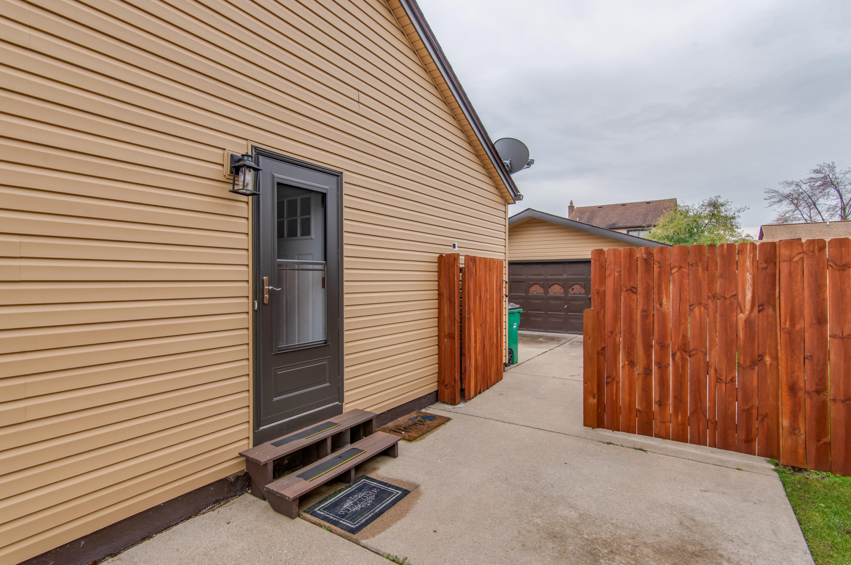 25696 Norvell St, New Baltimore MI 48051-2834 exterior